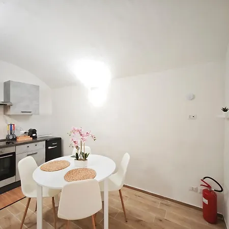 Apartment Dynami *