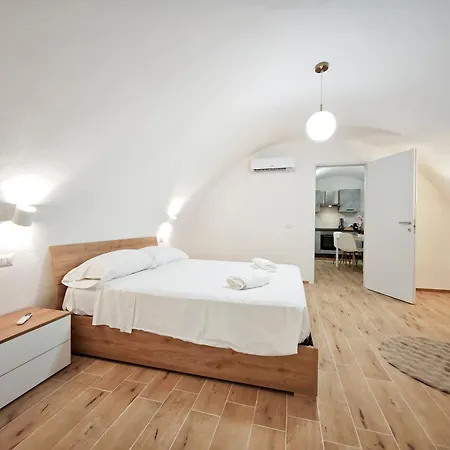Dynami Apartment